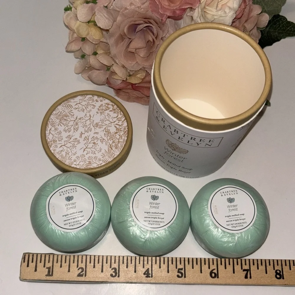 Crabtree & Evelyn Winter Forest Triple Milled Soap set